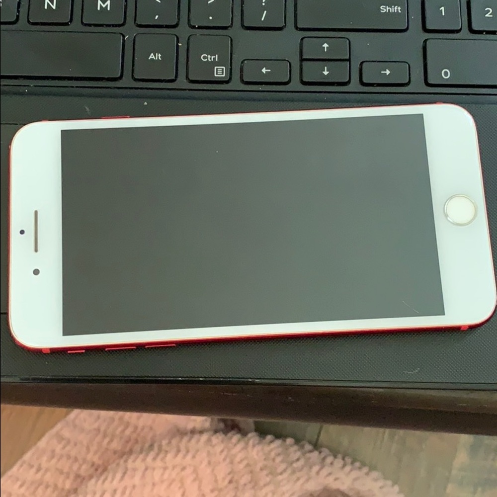 Iphone 7 Plus - image 1